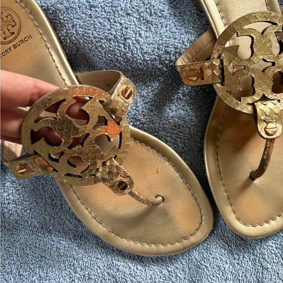 Tory Burch Gold Sandals 💛 - Picture 2 of 16